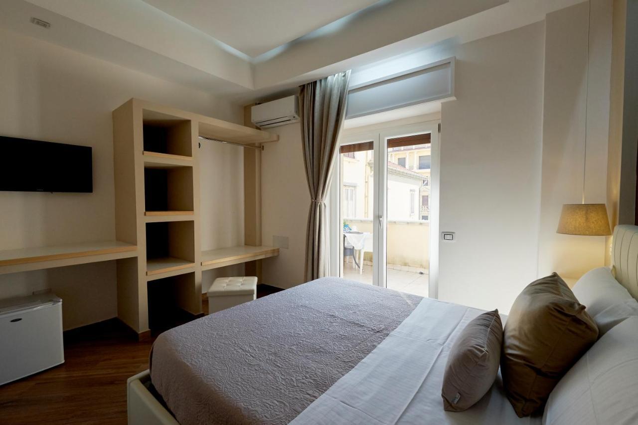 Bed and Breakfast 360 Hospitality Salerno Exterior foto